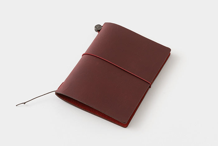 TRAVELER'S notebook Passport Size LOVE AND TRIP Red