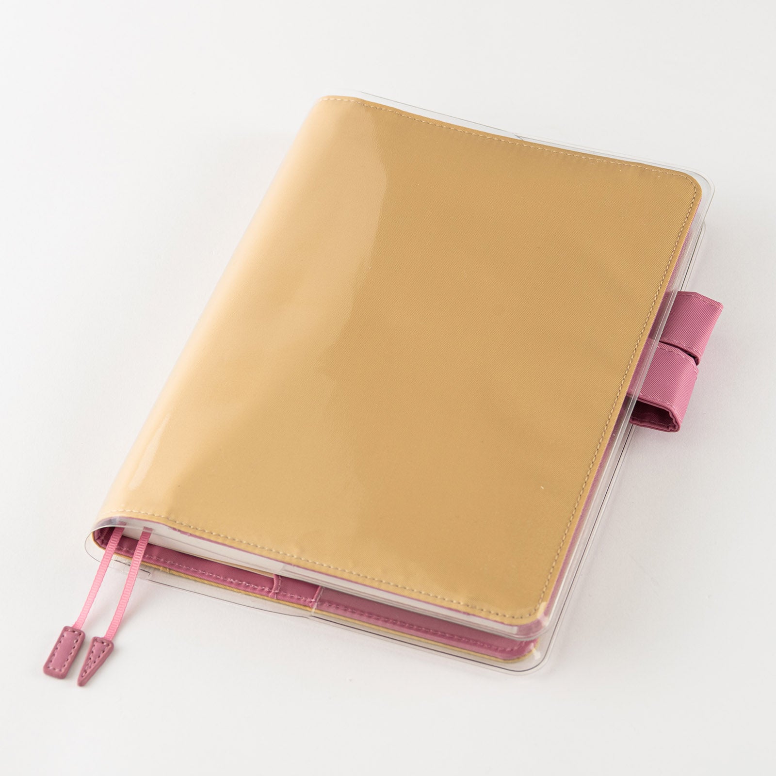 Hobonichi Clear Cover on Cover / A5 Cousin Cover on cover is a protective cover that can be used on top of your Hobonichi Cousin cloth covers to protect them from wear and tear. This product can not be used on top of the book only. You can also store illustrations under your cover on cover to boost your Hobonichi covers design.