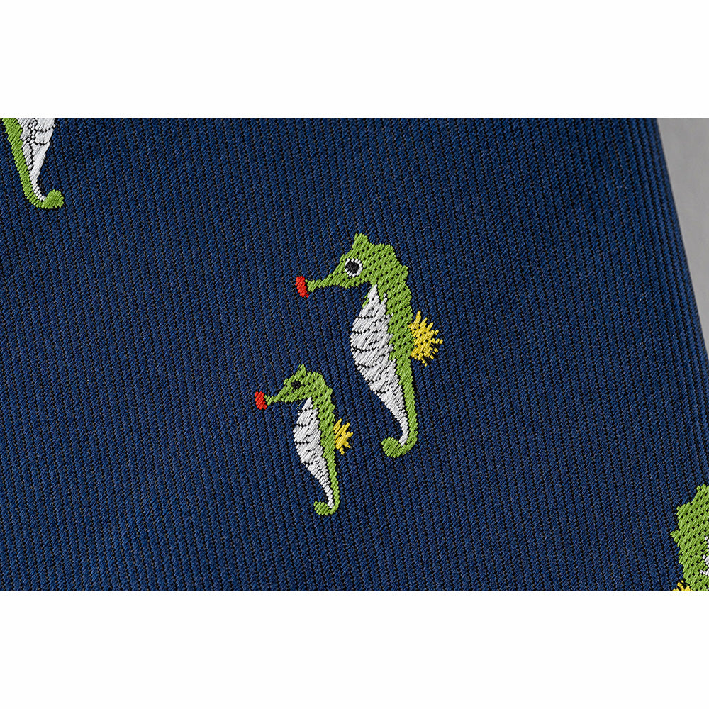 Hobonichi HON A5 2024 ENG Bow & Tie: Tiny Dragons