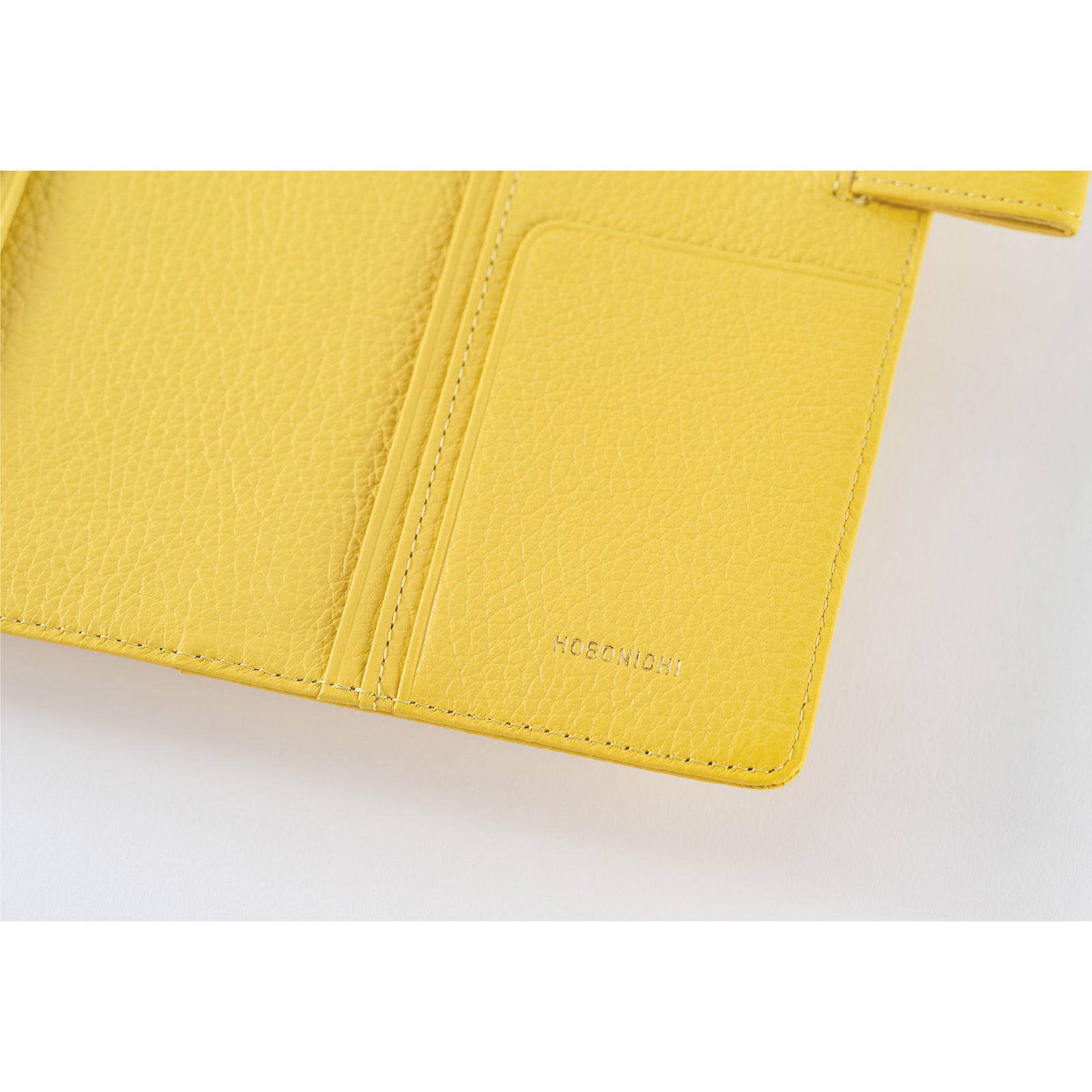 Leather: Brilliant Yellow  [A6] COVER