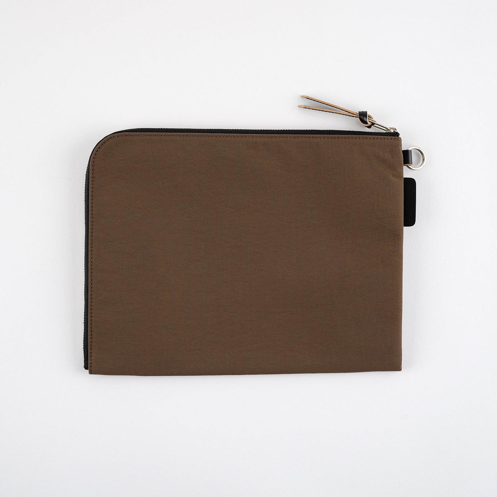 Tragen Flat Pouch for A5 Size (Brown)