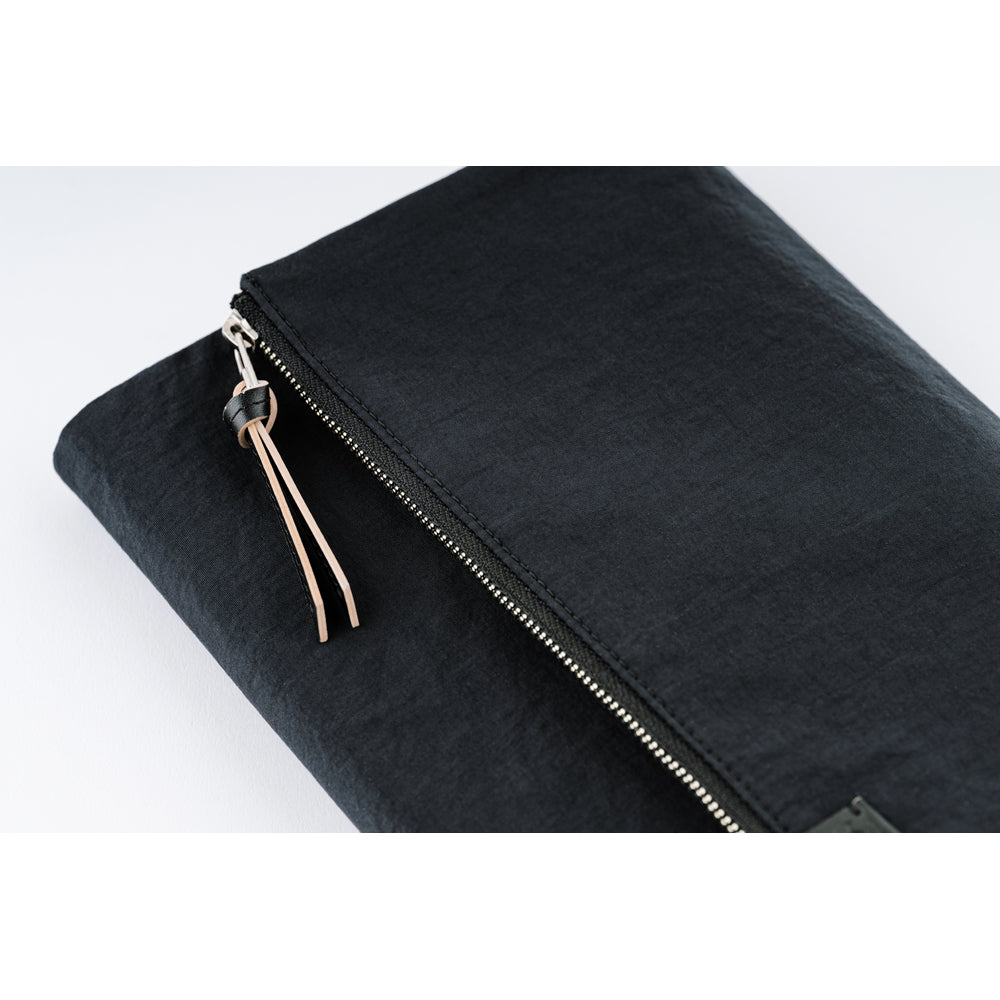 Hobonichi Tragen (Black) [A5] COVER